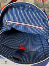 Load image into Gallery viewer, Duncan Messenger Sling - PDF Sewing Pattern