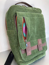 Load image into Gallery viewer, Duncan Messenger Sling - PDF Sewing Pattern