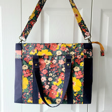 Load image into Gallery viewer, Mr. Heckles Handbag - PDF Sewing Pattern