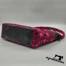 Load image into Gallery viewer, Mr. Heckles Handbag - PDF Sewing Pattern