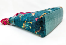 Load image into Gallery viewer, Mr. Heckles Handbag - PDF Sewing Pattern