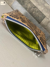 Load image into Gallery viewer, Midnight Kiss Pouch - PDF Sewing Pattern