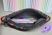 Load image into Gallery viewer, Midnight Kiss Pouch - PDF Sewing Pattern