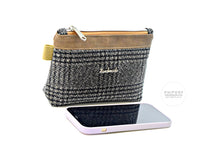 Load image into Gallery viewer, Midnight Kiss Pouch - PDF Sewing Pattern