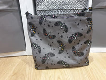 Load image into Gallery viewer, Gunther Hobo Bag - PDF Sewing Pattern