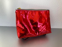 Load image into Gallery viewer, Midnight Kiss Pouch - PDF Sewing Pattern
