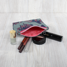 Load image into Gallery viewer, Midnight Kiss Pouch - PDF Sewing Pattern