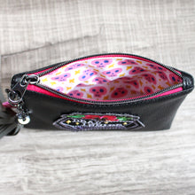 Load image into Gallery viewer, Midnight Kiss Pouch - PDF Sewing Pattern