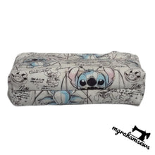 Load image into Gallery viewer, Midnight Kiss Pouch - PDF Sewing Pattern