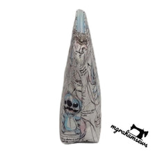 Load image into Gallery viewer, Midnight Kiss Pouch - PDF Sewing Pattern