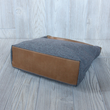 Load image into Gallery viewer, Gunther Hobo Bag - PDF Sewing Pattern