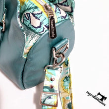 Load image into Gallery viewer, Marcel Barrel Bag - PDF Sewing Pattern