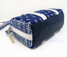 Load image into Gallery viewer, Marcel Barrel Bag - PDF Sewing Pattern