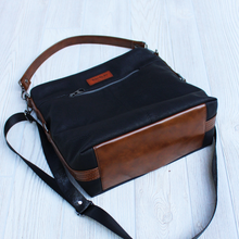 Load image into Gallery viewer, Harmonica Hobo Bag - PDF Sewing Pattern
