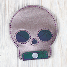 Load image into Gallery viewer, Phoebe&#39;s Mom&#39;s Candy Dish Skull Pouch - PDF Sewing Pattern