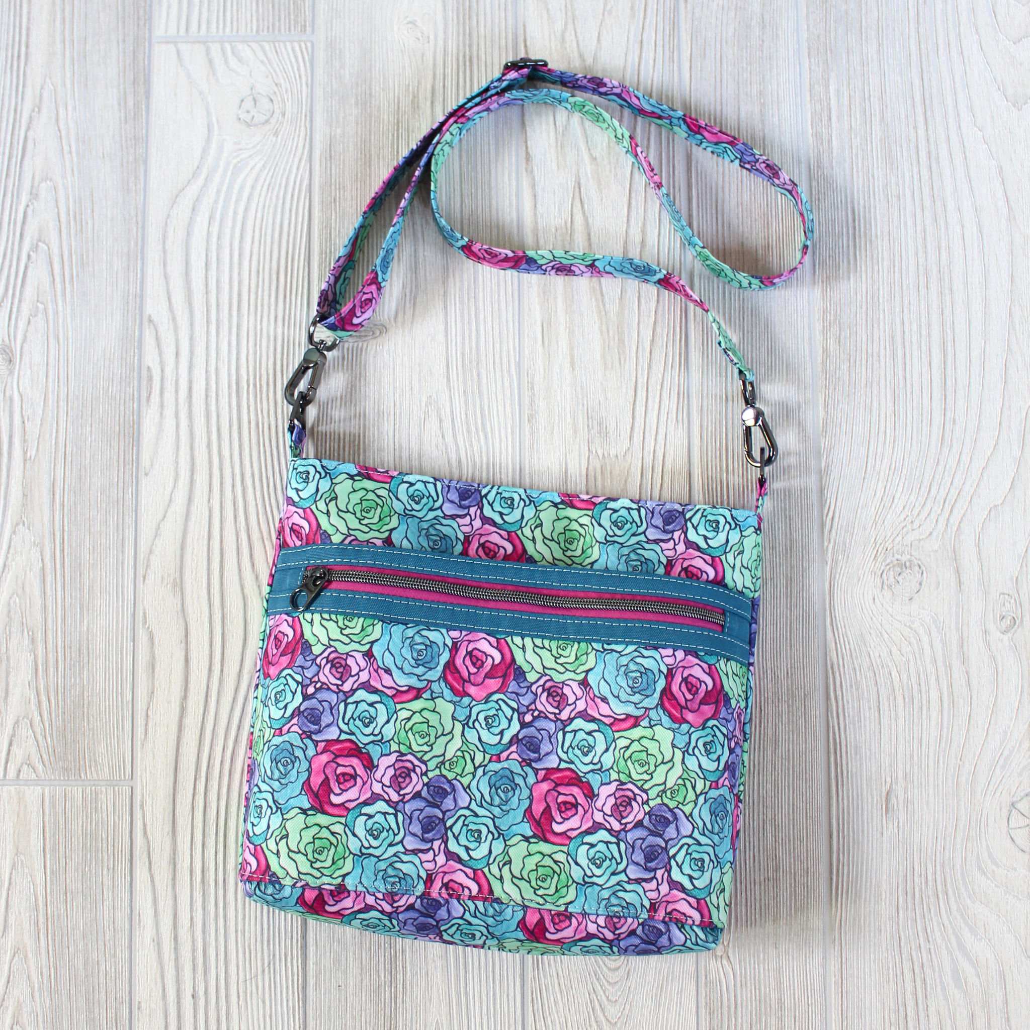 How to Sew a Crossbody Bag with Our Free Pattern